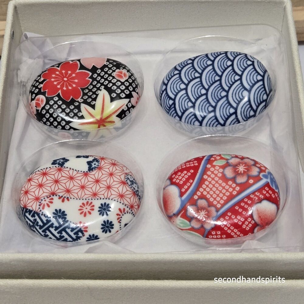 Japanese Chopsticks Rest Set of 4 Hand Painted Floral Ceramic Spoon Stand